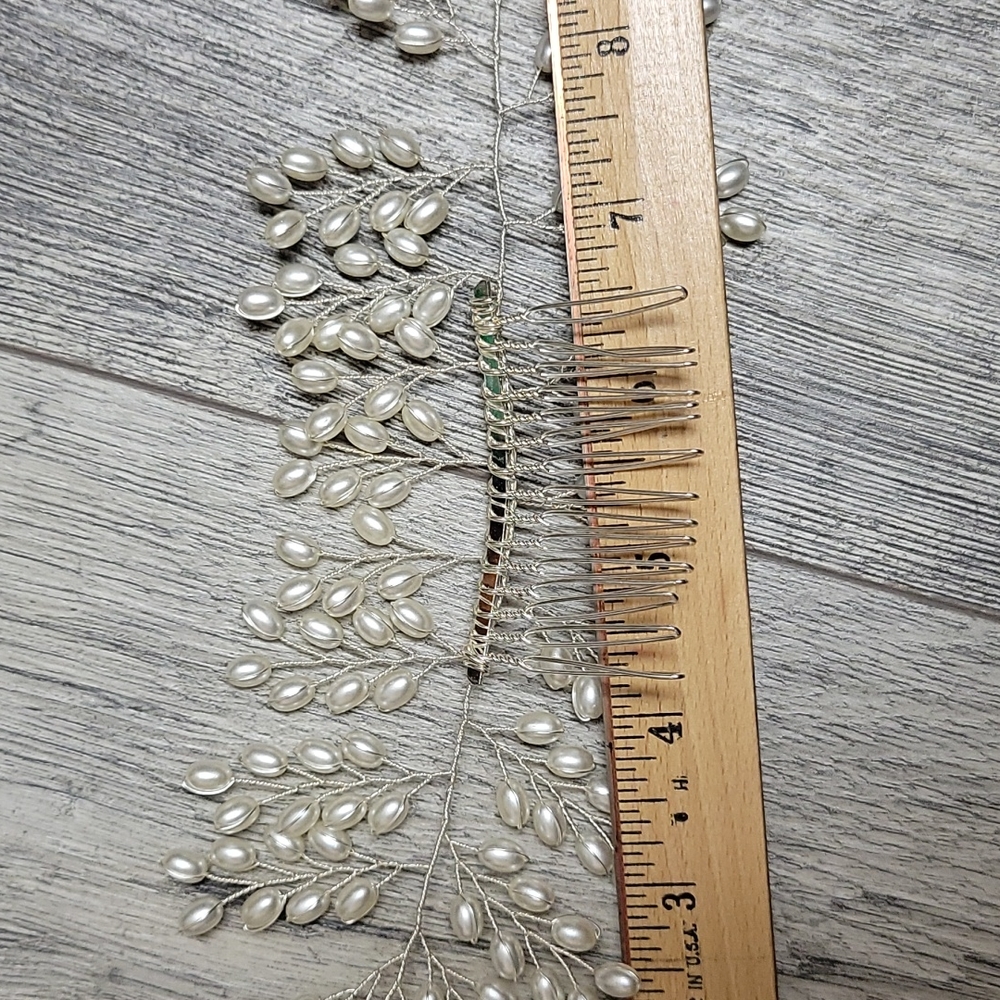 NIB Pearl Hair Pieces (4 pieces) - Picture 5 of 5